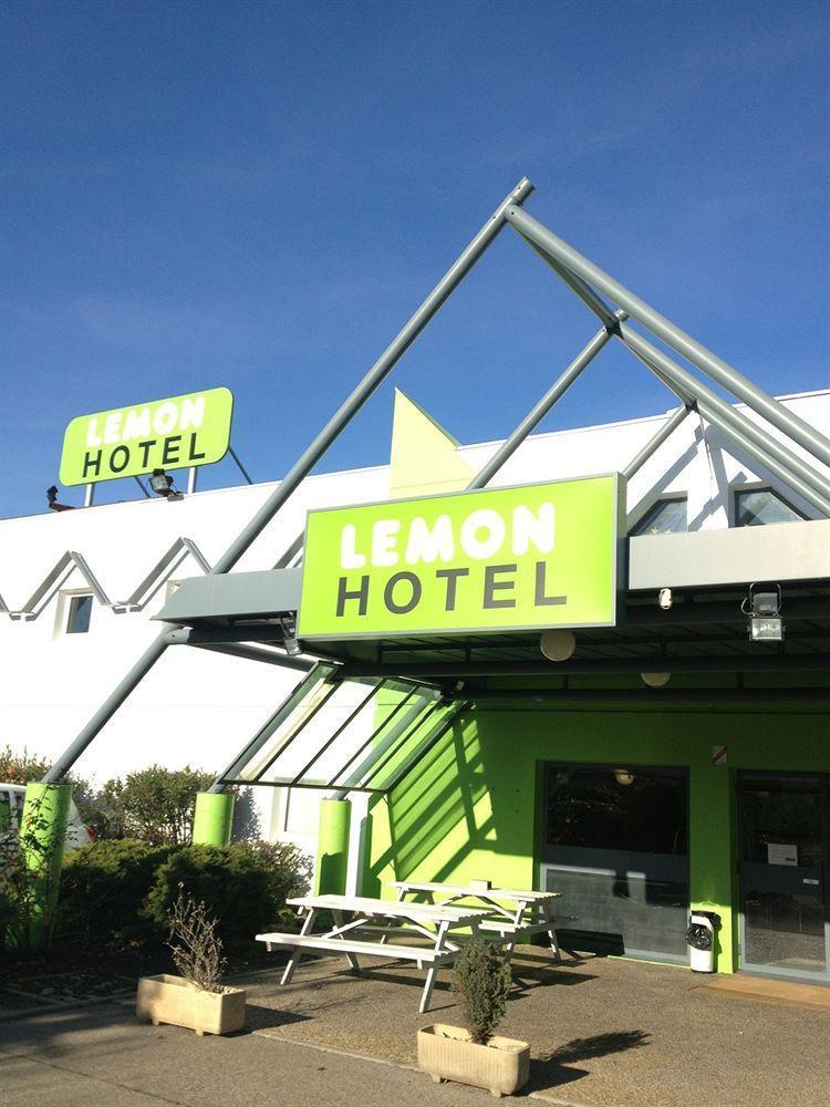 Lemon Hotel Avignon Rochefort Exterior photo
